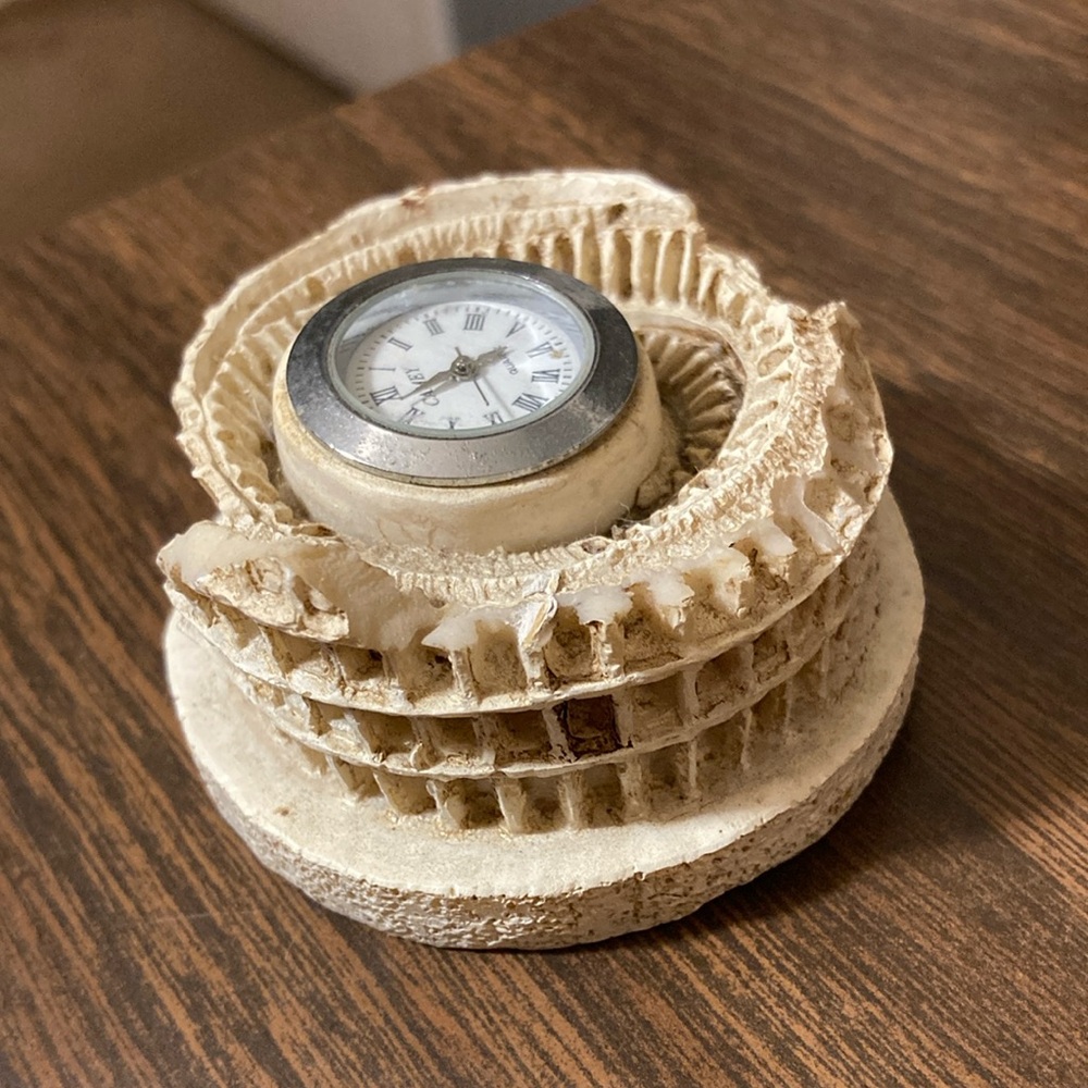 Colosseum Rome Souvenir Clock Untested - Picture 3 of 5